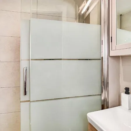 Homey Gold - Hyper Centre/proche Tram/wifi Gratuit Daire Annemasse